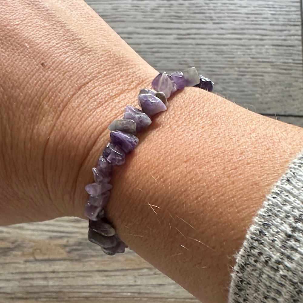 Colorful Stone Chip Bracelets Set - Picture 4 of 9